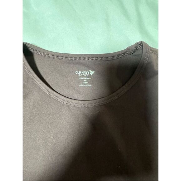 Old Navy Athletic Top - Picture 4 of 4